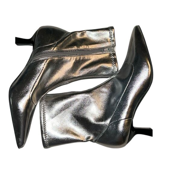 Abound Silver Zip up Ankle Boots(Size 6M) - Picture 2 of 8